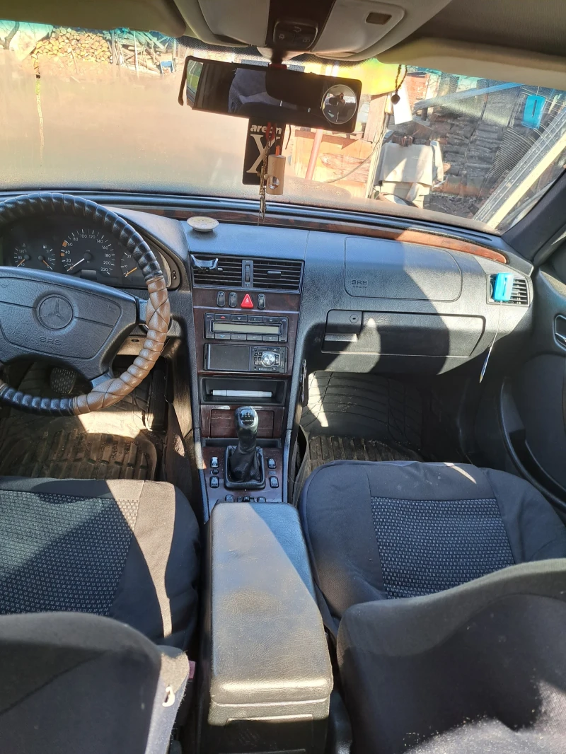 Mercedes-Benz C 250, снимка 5 - Автомобили и джипове - 48727286