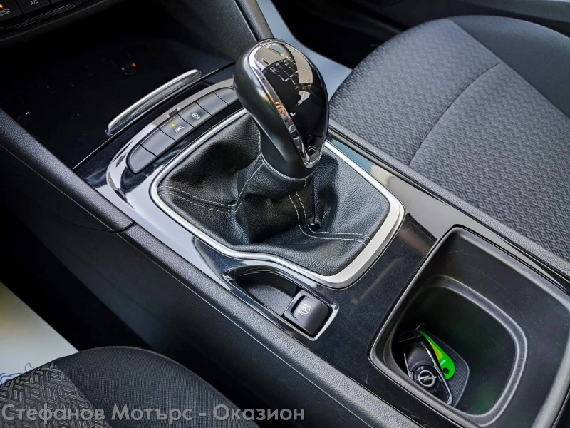 Opel Insignia GS Edition 1.6 CDTI (136hp) MT6, снимка 13 - Автомобили и джипове - 51692963