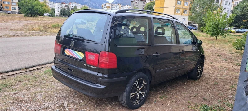 Seat Alhambra 2.0i 116 к.с газ-бензин, снимка 6 - Автомобили и джипове - 52570499