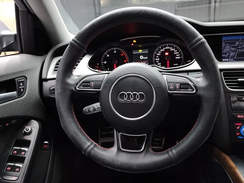 Audi A4 2.0 TDI Quattro Comfort Edition B8, снимка 13 - Автомобили и джипове - 53267625