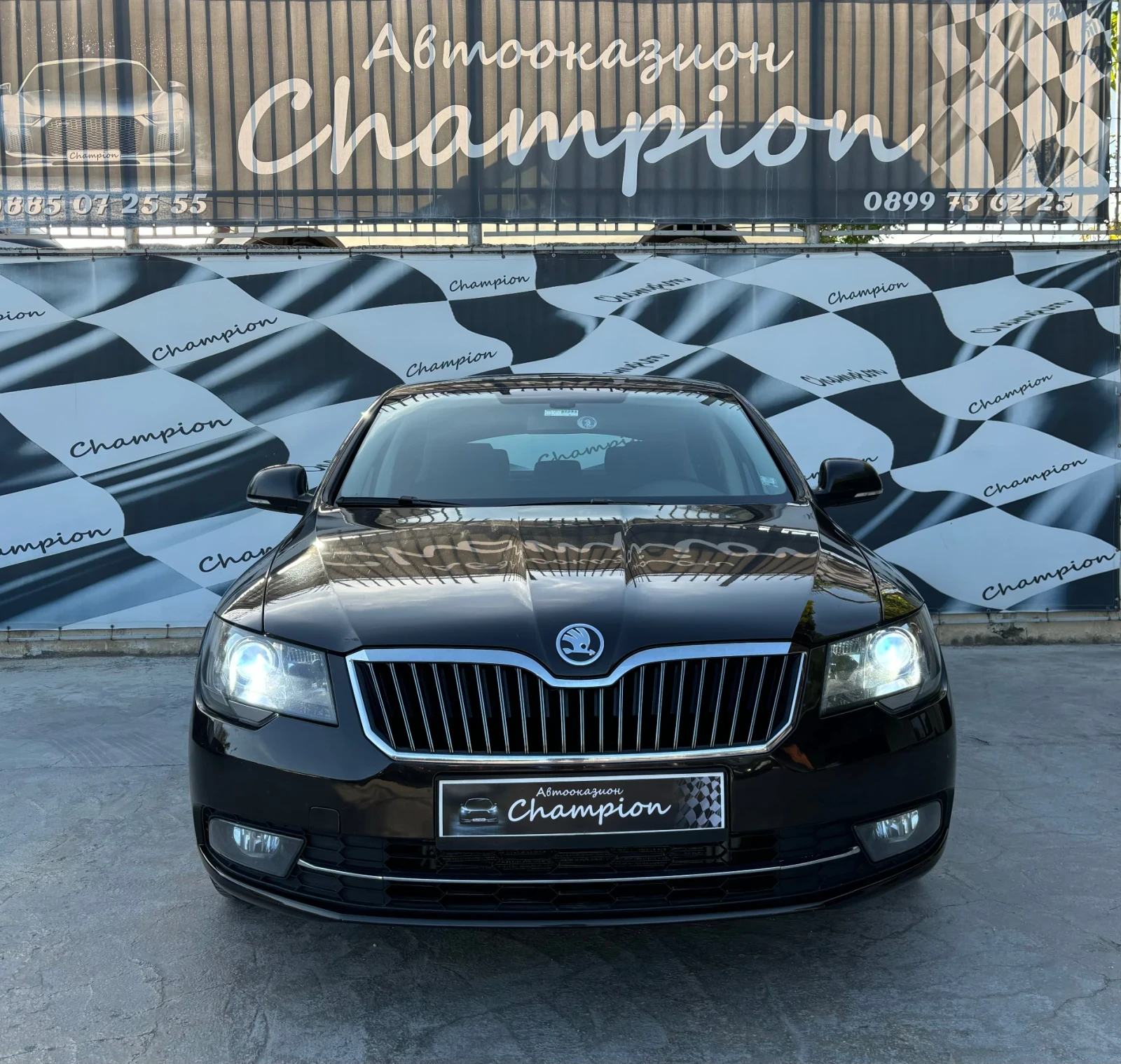 Skoda Superb 2.0D-AUTOMATIC - изображение 2