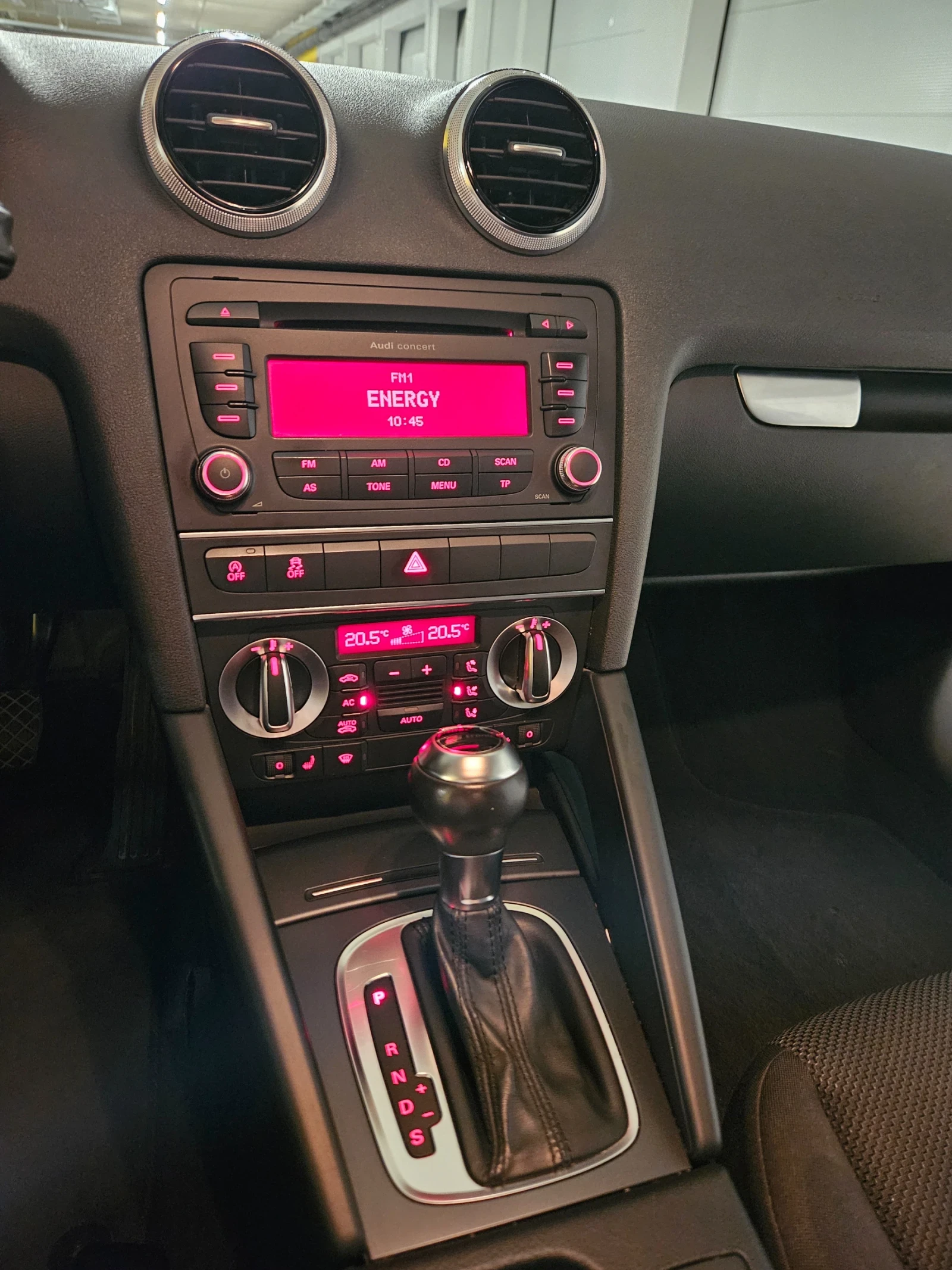 Audi A3 1.6 TDI 105 �.�. �������� �� ����� ����� ����� | Mobile.bg � ����������� 11