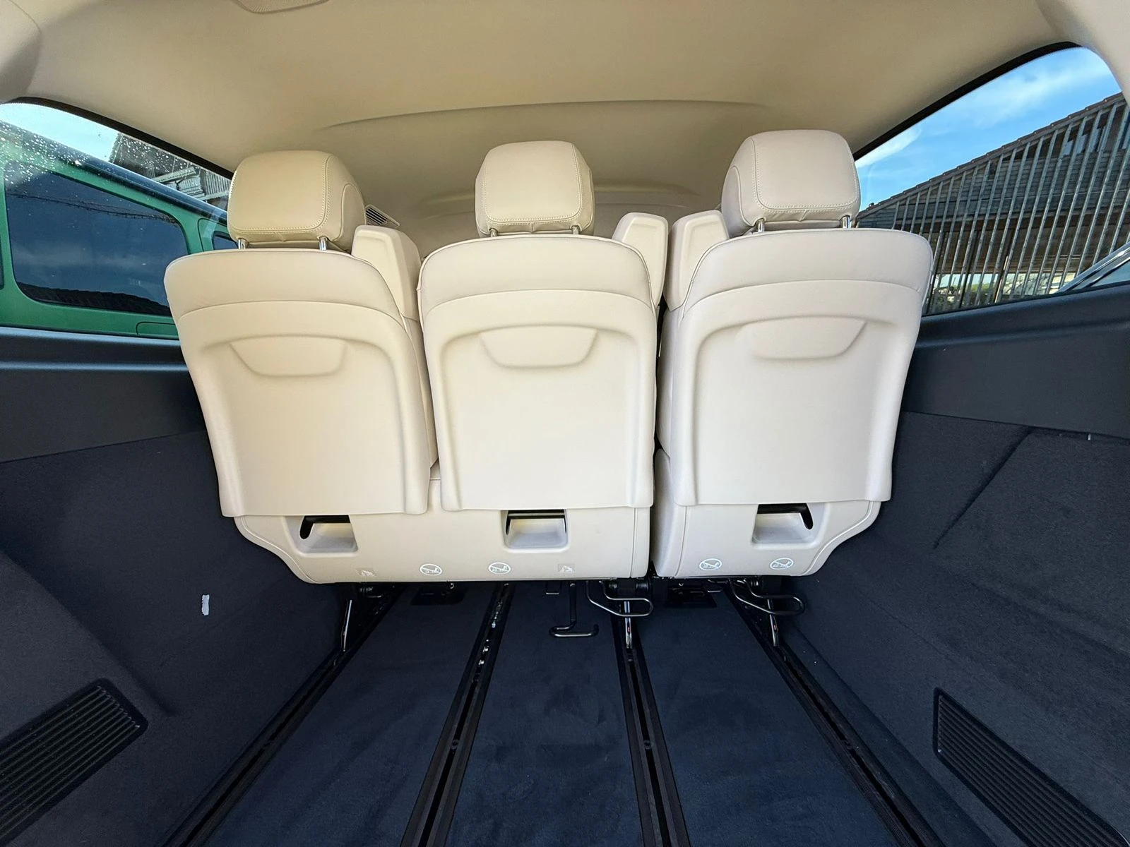 Mercedes-Benz V 300 d* Extralang* 4Matic* Airmatic* VIPSeats* Exclusiv | Mobile.bg   12