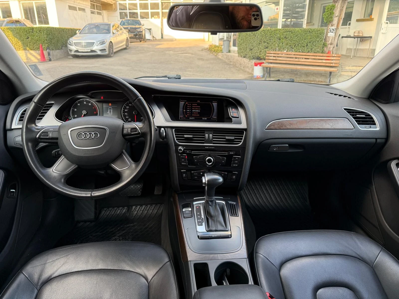 Audi A4 2.0TFSI S-LINE - изображение 10