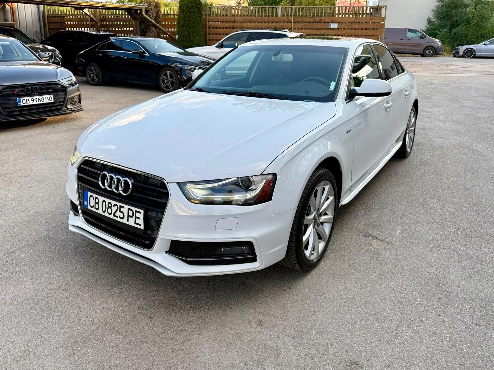 Audi A4 2.0TFSI S-LINE - изображение 2