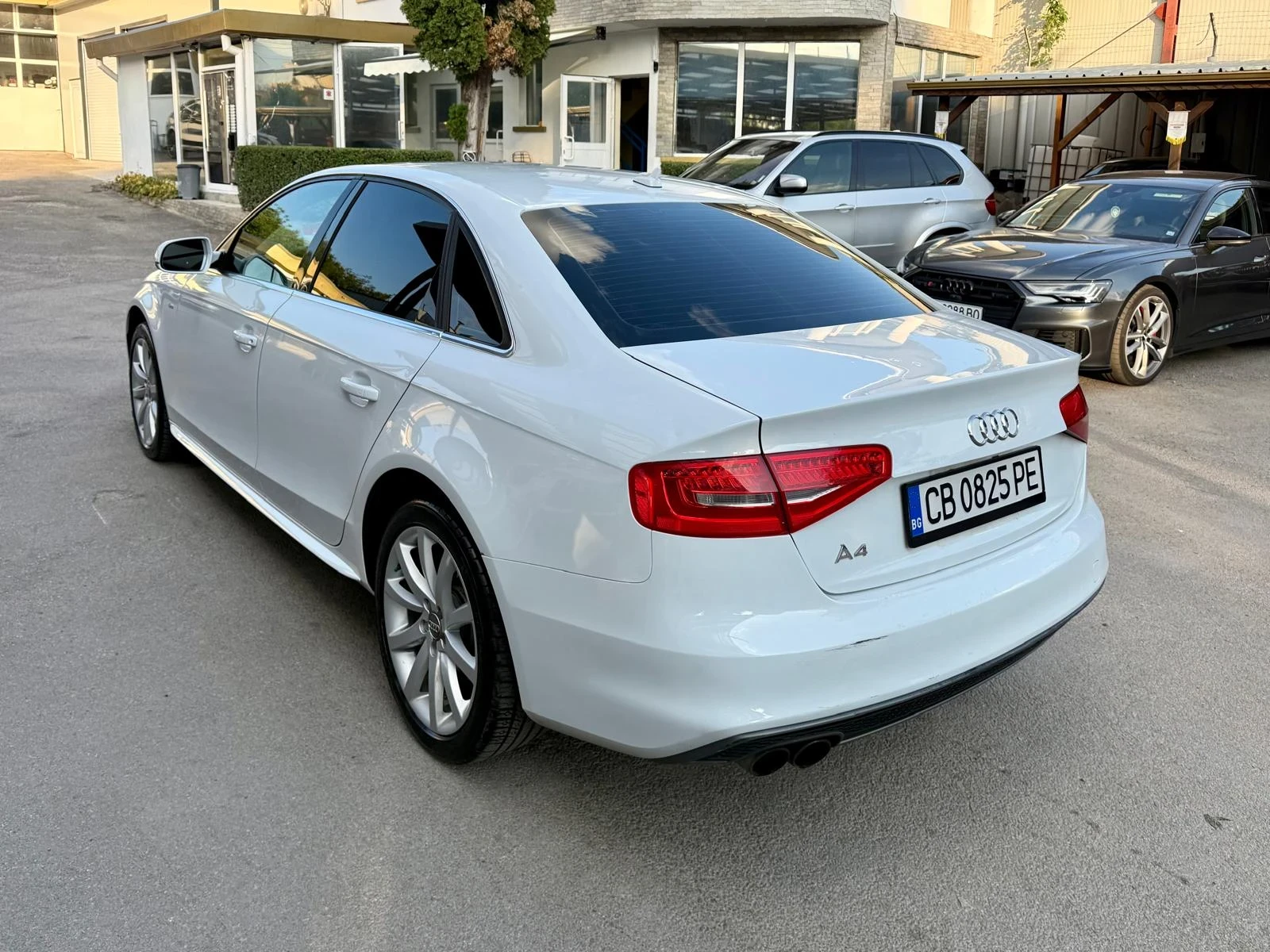 Audi A4 2.0TFSI S-LINE - изображение 6
