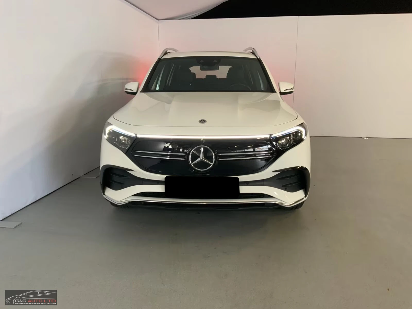 Mercedes-Benz EQB 250/AMG/190HP/CAM/CARPLAY/BSA/L.ASS/VCONTROL/922f - изображение 2