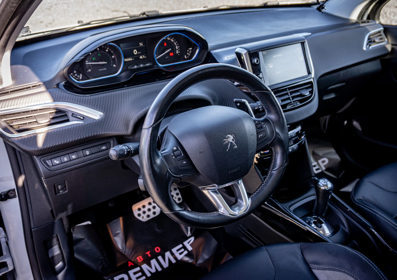 Peugeot 2008 1.6 e-HDi Féline -  -  | Mobile.bg   9