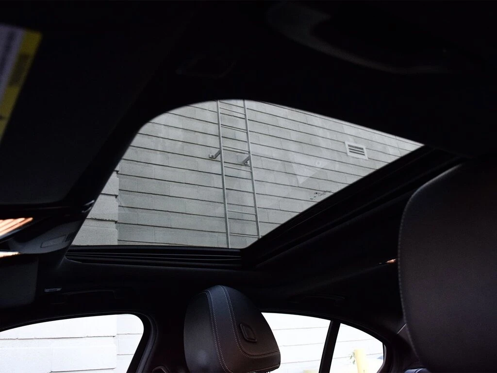 BMW 330 * 330i xDrive Turbo| xDrive AWD| Curved 14.9 Displ | Mobile.bg � ����������� 10