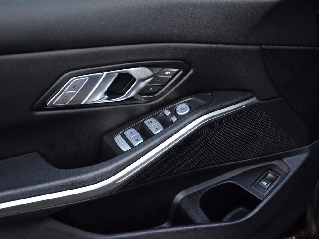 BMW 330 * 330i xDrive Turbo| xDrive AWD| Curved 14.9 Displ | Mobile.bg � ����������� 9