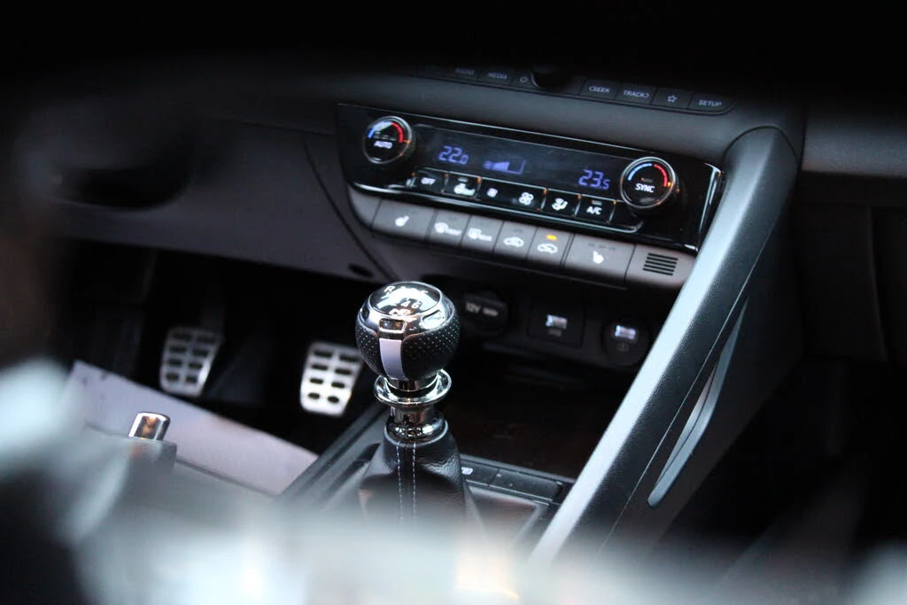 Hyundai Elantra FWD N * CARFAX * ���������� * (���� �� ��) | Mobile.bg � ����������� 13