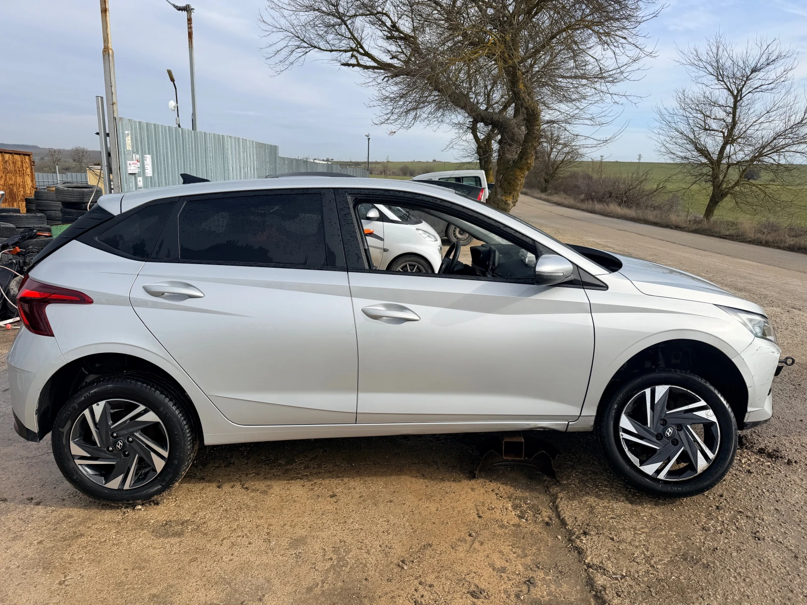 Hyundai I20 1.0Т - изображение 4