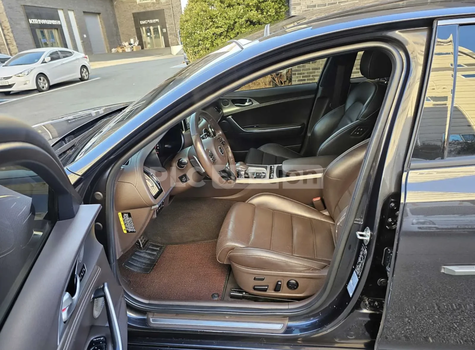 Kia Stinger GT* 2.0* , снимка 8 - Автомобили и джипове - 53874348