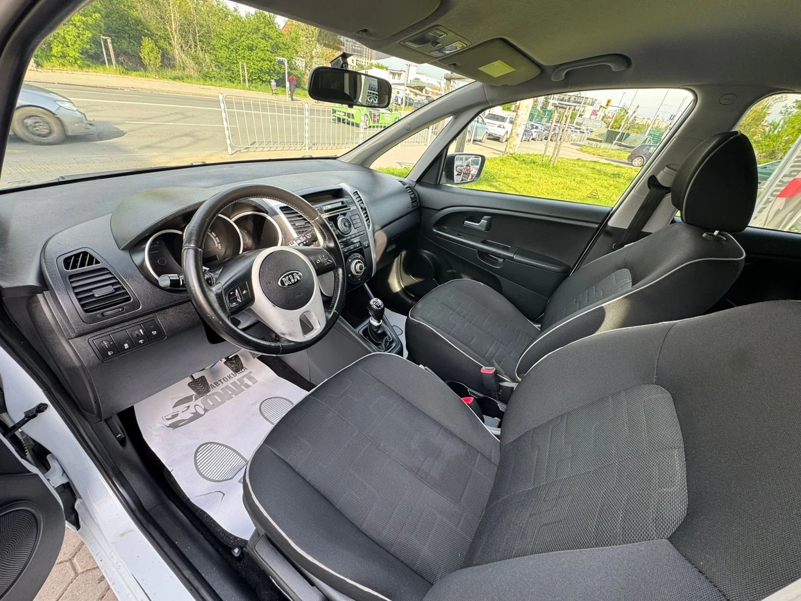 Kia Venga 1.4i/ГАЗ/EURO.5B, снимка 6 - Автомобили и джипове - 54363146