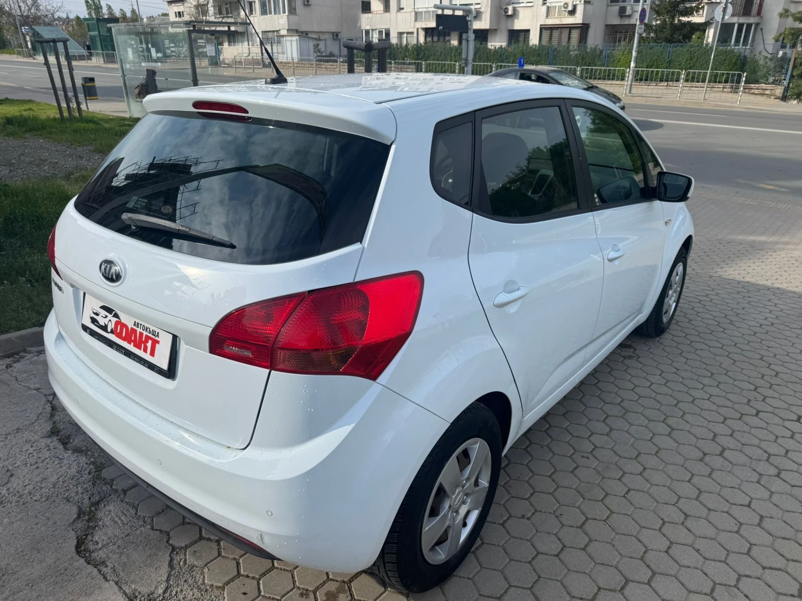 Kia Venga 1.4i/ГАЗ/EURO.5B, снимка 4 - Автомобили и джипове - 54363146