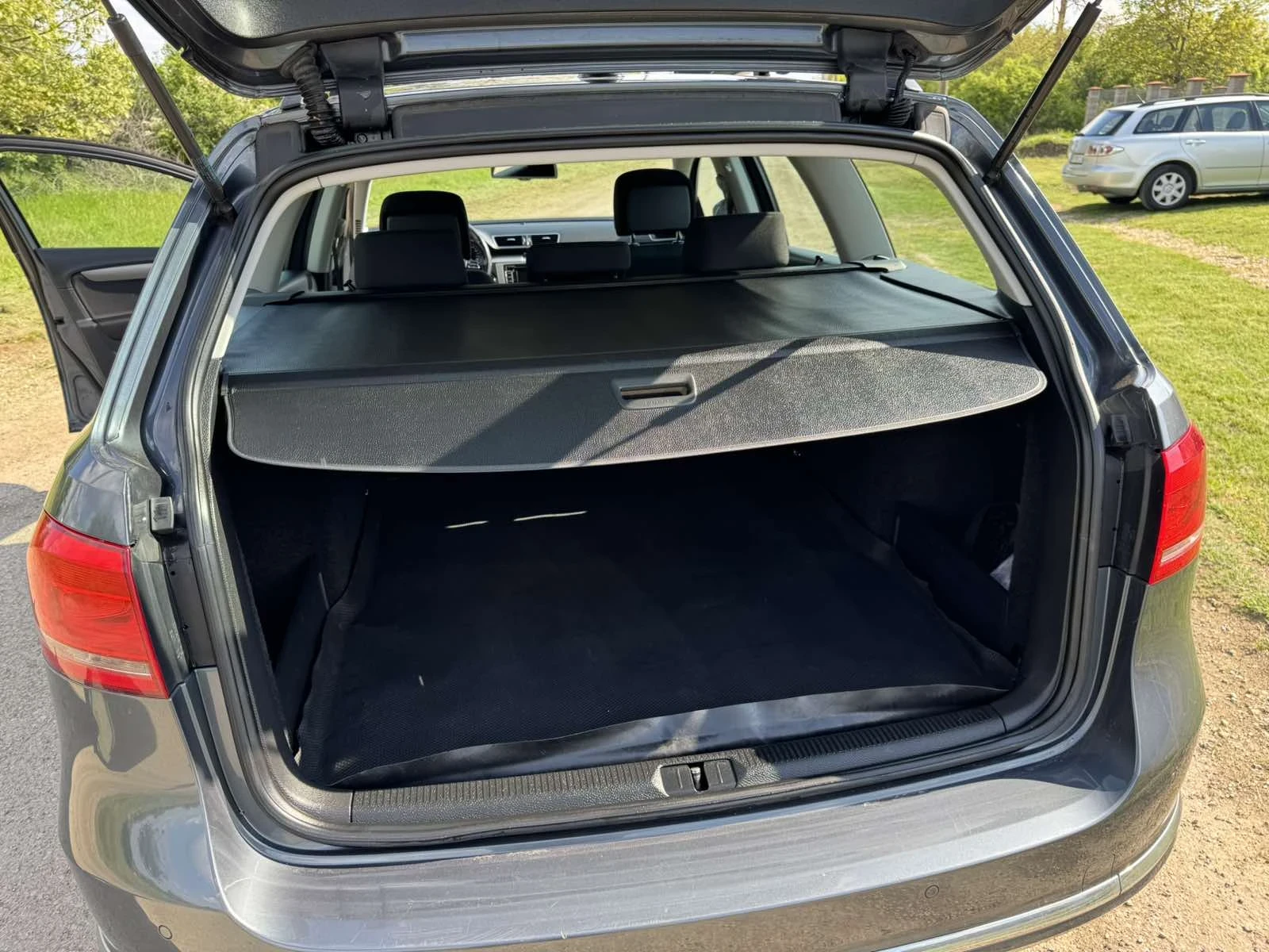 VW Passat 2.0 TDI , снимка 9 - Автомобили и джипове - 54402168