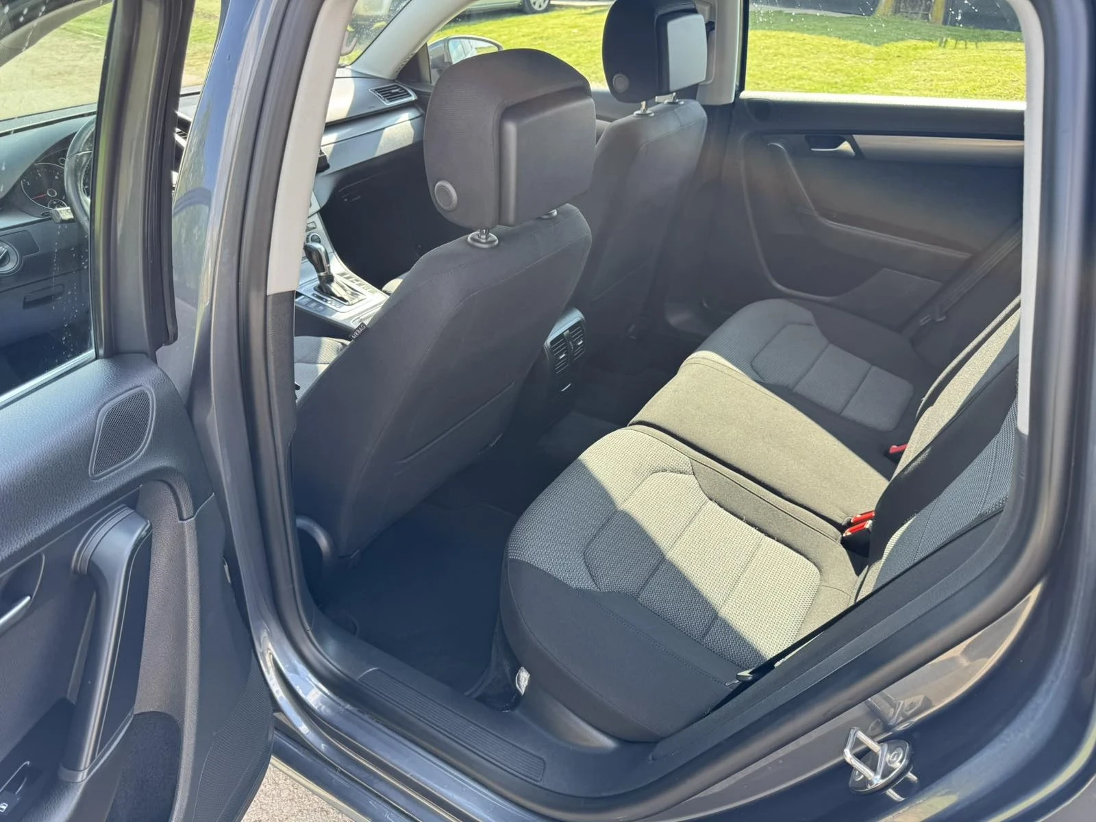 VW Passat 2.0 TDI , снимка 8 - Автомобили и джипове - 54402168