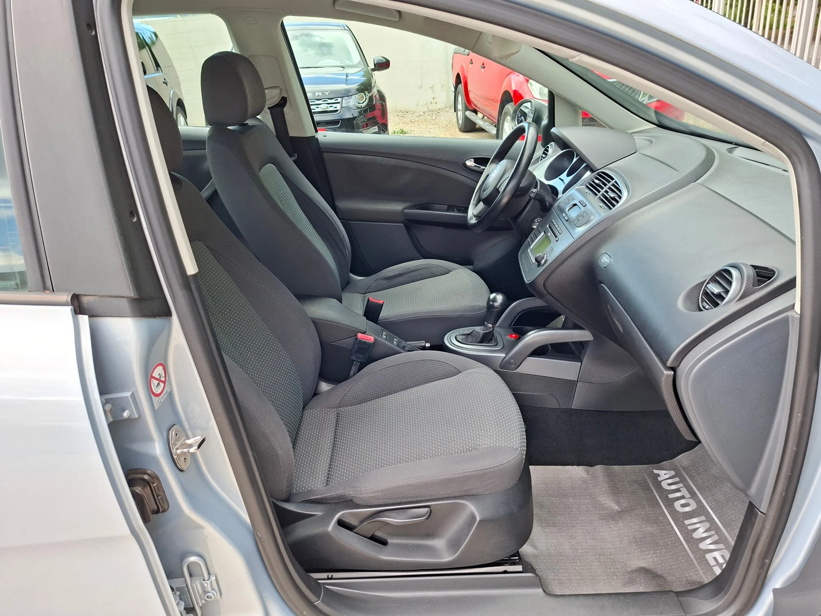 Seat Altea 2.0/140ks/AVTOMAT, снимка 14 - Автомобили и джипове - 54916629