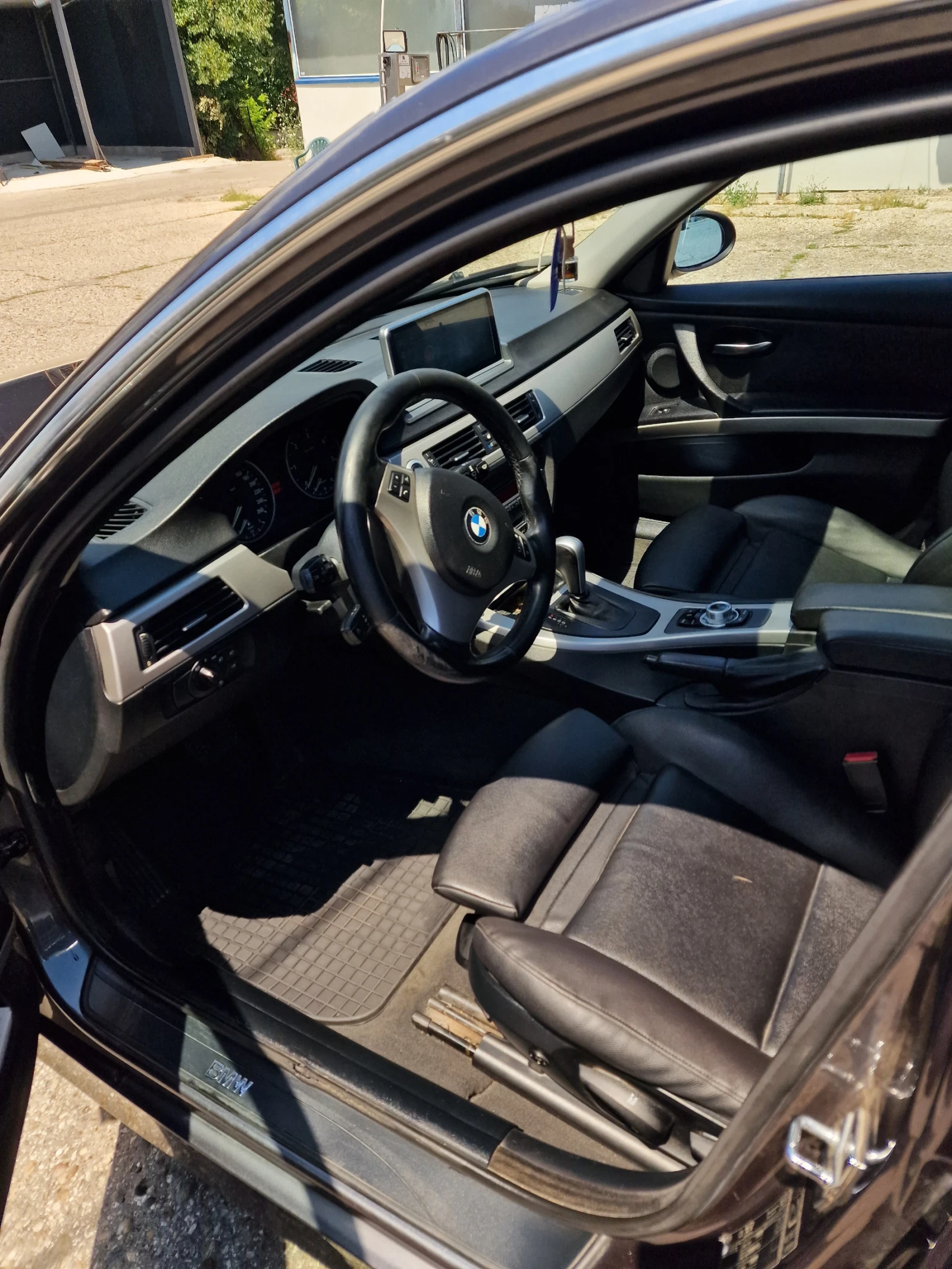 BMW 330, снимка 8 - Автомобили и джипове - 54988032