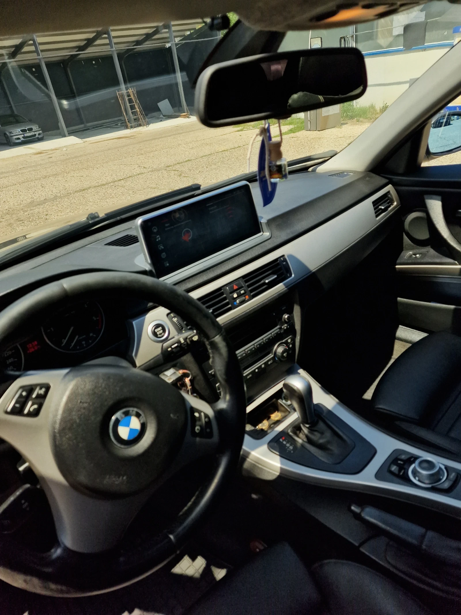 BMW 330, снимка 9 - Автомобили и джипове - 54988032