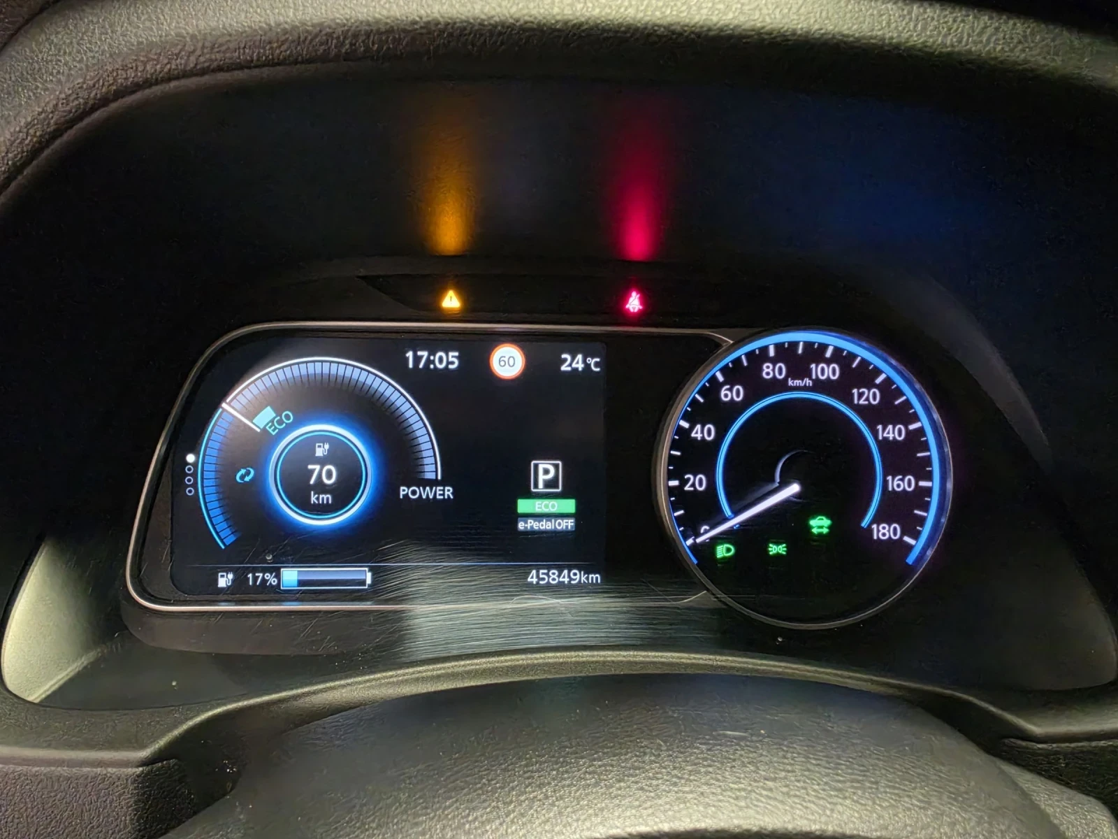 Nissan Leaf  62kwh* 45850km* GERMANY* KEYLESS* DISTR* GERMANY* , снимка 13 - Автомобили и джипове - 55036094