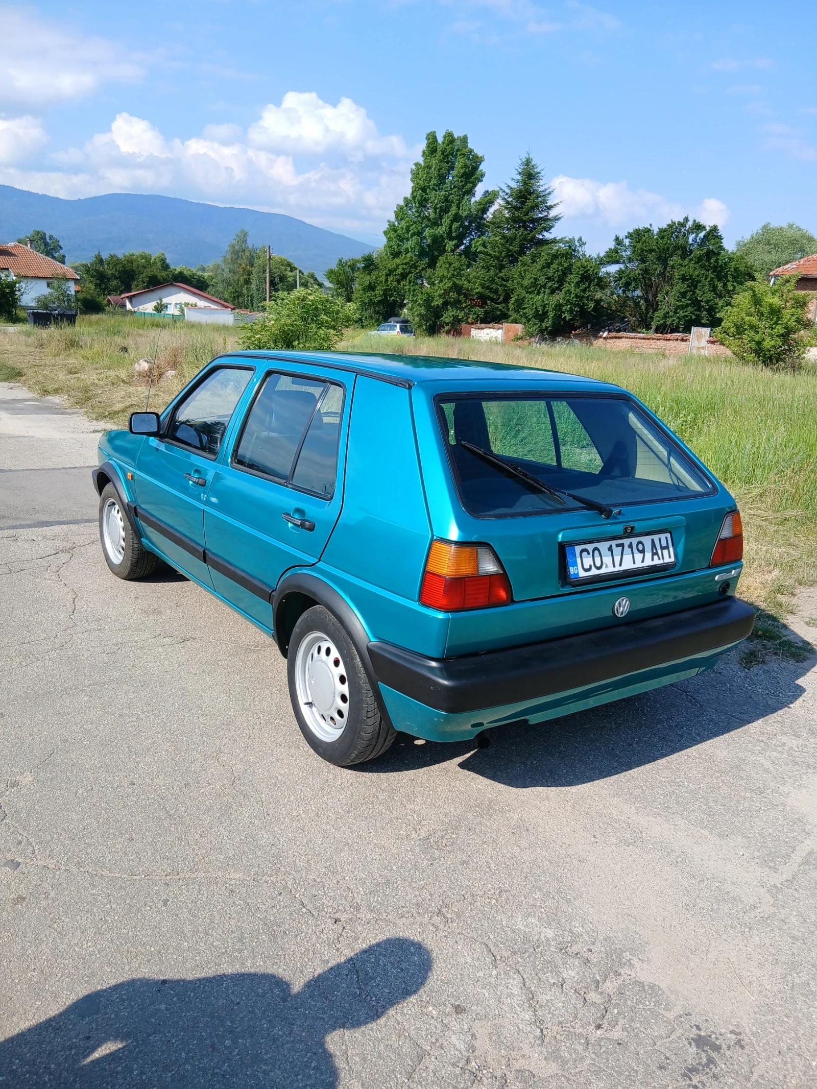 VW Golf 1.6, снимка 3 - Автомобили и джипове - 55080506