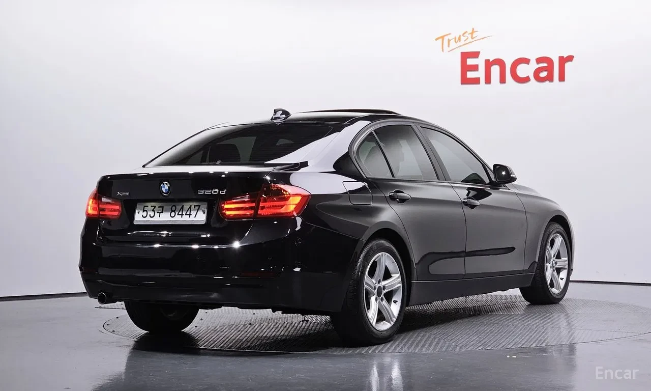 BMW 320, снимка 3 - Автомобили и джипове - 55415665