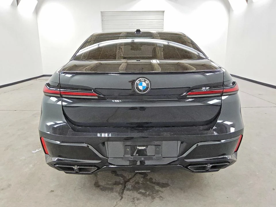 BMW 760 XI, снимка 6 - Автомобили и джипове - 55485337