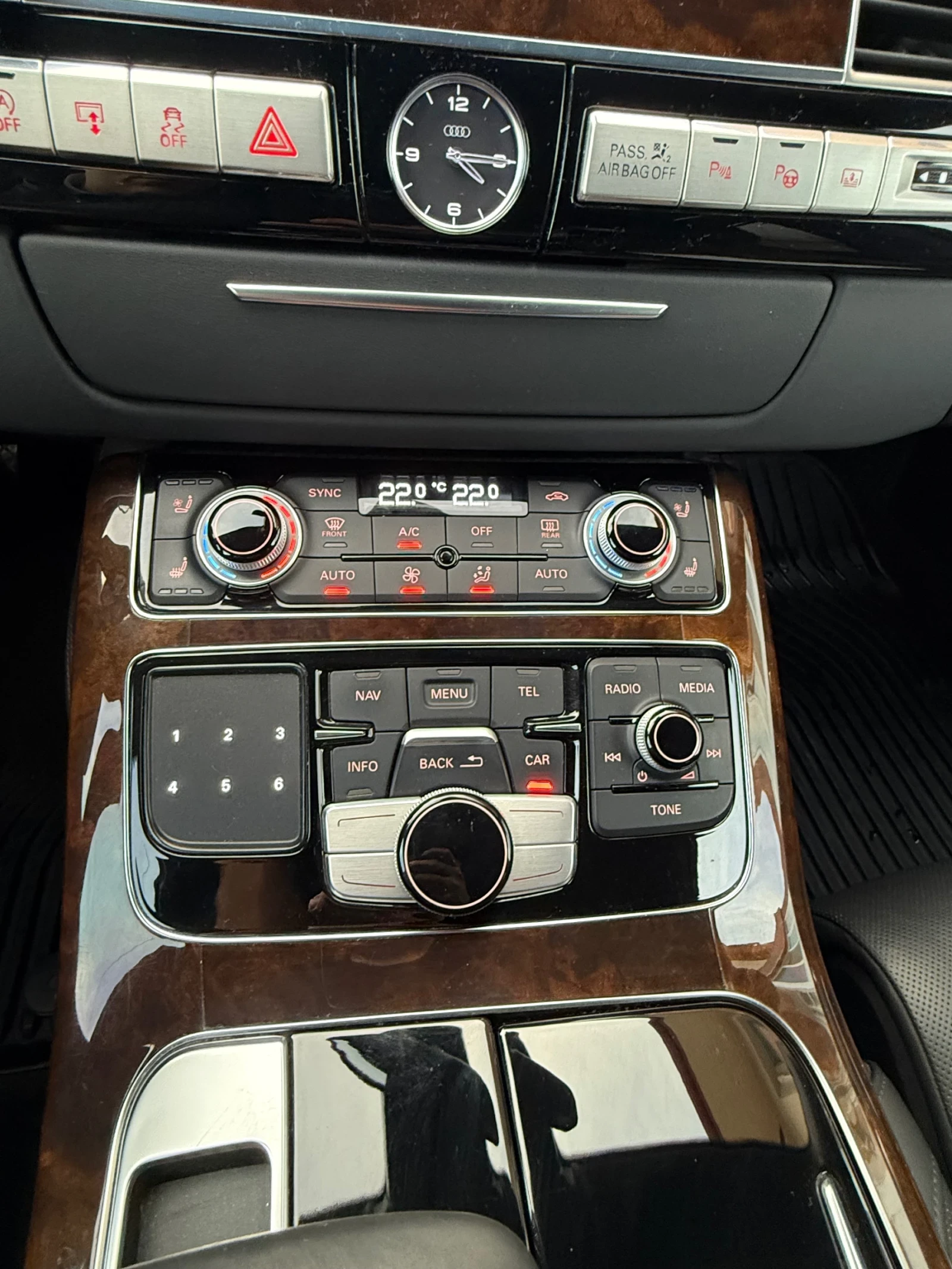 Audi A8 4.0 TFSI Matrix , снимка 9 - Автомобили и джипове - 55721582