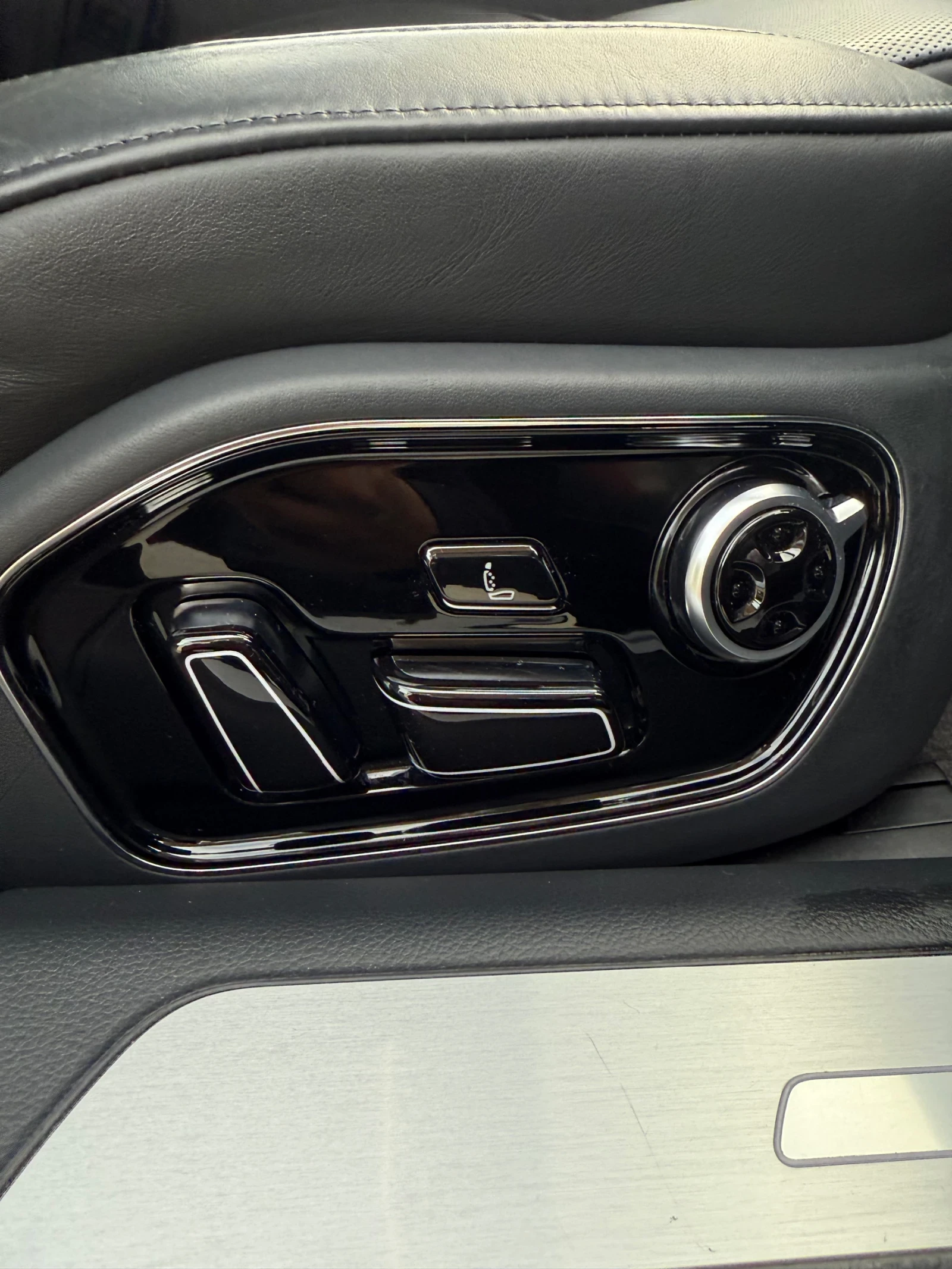 Audi A8 4.0 TFSI Matrix , снимка 6 - Автомобили и джипове - 55721582