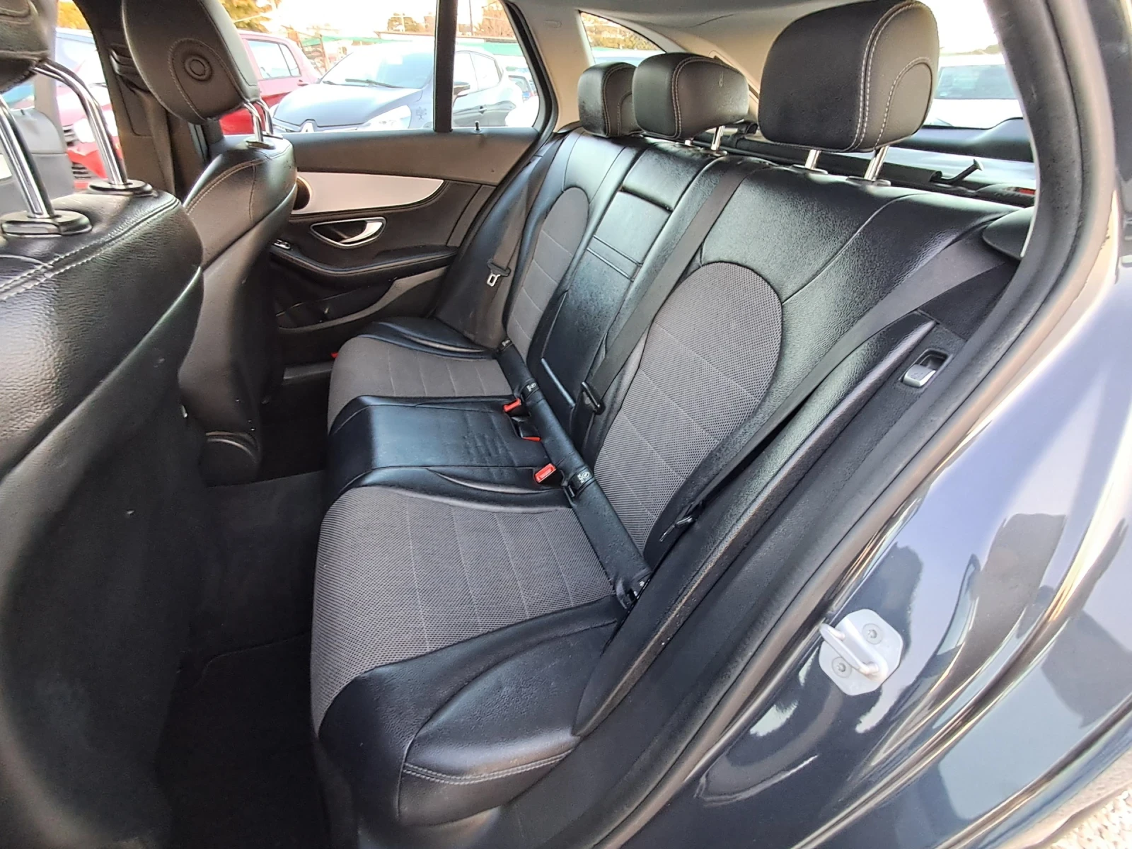 Mercedes-Benz C 220 2.2CDI 170к.с ПАНОРАМА, КАМЕРА , ПОДГРЕВ, 199000км, снимка 11 - Автомобили и джипове - 56121539