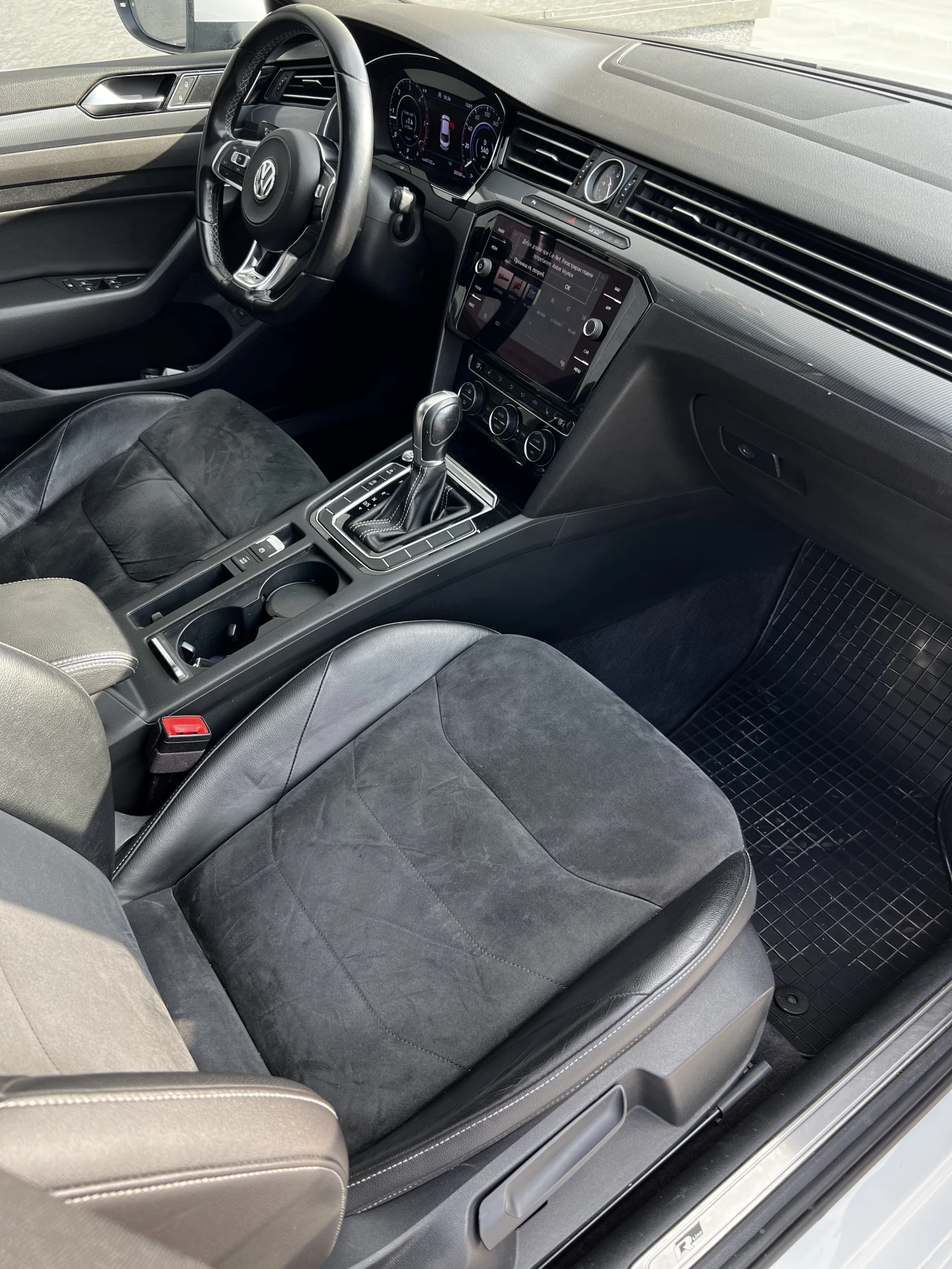 VW Arteon R-Line , снимка 11 - Автомобили и джипове - 56637819