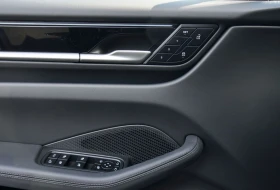 Обява за продажба на Porsche Macan ELECTRIC/NEW MODEL/BOSE/PANO/LIFT/ ~ 175 176 лв. - изображение 8