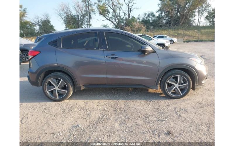 Honda Hr-v 1.8L MPI * AWD * Става на газ!, снимка 8 - Автомобили и джипове - 47561810