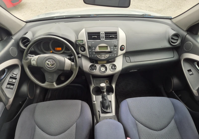 Toyota Rav4 2.2D4D/Italy, снимка 9 - Автомобили и джипове - 52344500