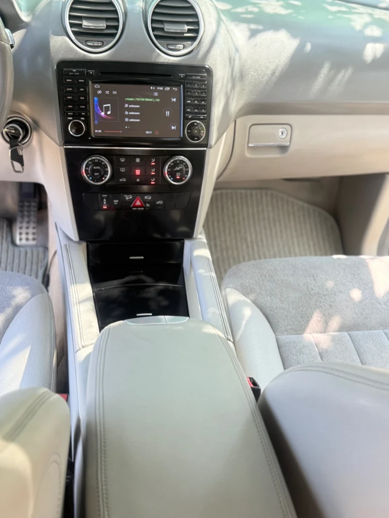 Mercedes-Benz ML 320, снимка 3 - Автомобили и джипове - 52461645