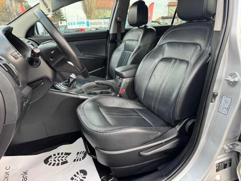 Kia Sportage 2.0Дизел/4х4/Климатроник/Камера/Кожен Салон/K-Go/, снимка 9 - Автомобили и джипове - 52643134