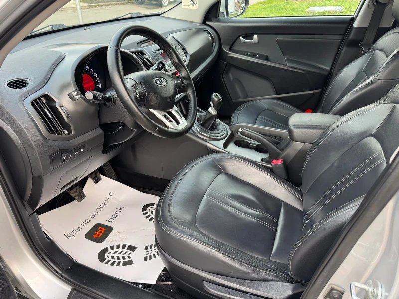 Kia Sportage 2.0Дизел/4х4/Климатроник/Камера/Кожен Салон/K-Go/, снимка 8 - Автомобили и джипове - 52643134