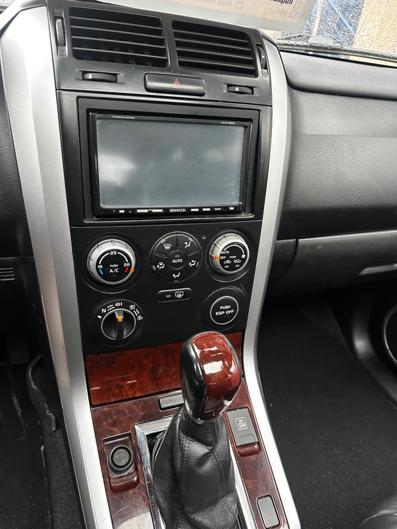 Suzuki Grand vitara 2.0i/ 4X4, снимка 6 - Автомобили и джипове - 52664417