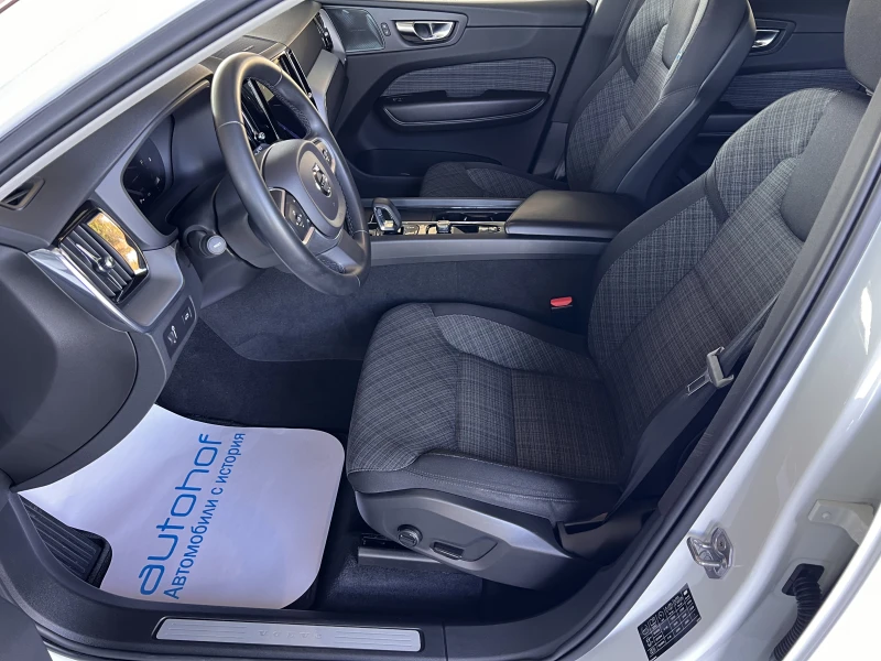 Volvo XC60 MOMENTUM PRO/2.0В4/197К.С./8АТ/ГАРАНЦИЯ, снимка 8 - Автомобили и джипове - 53123674