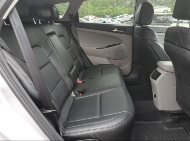 Hyundai Tucson 4x4 Limited , снимка 15 - Автомобили и джипове - 53196893