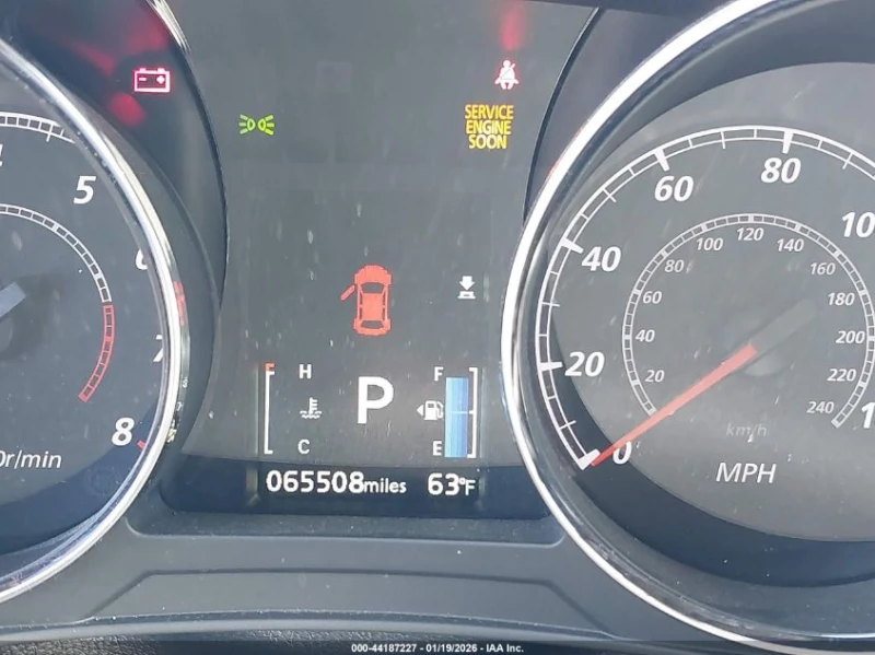 Mitsubishi Outlander 2.0L I-4 DOHC, VVT, 148HP Front Wheel Drive, снимка 7 - Автомобили и джипове - 53343575