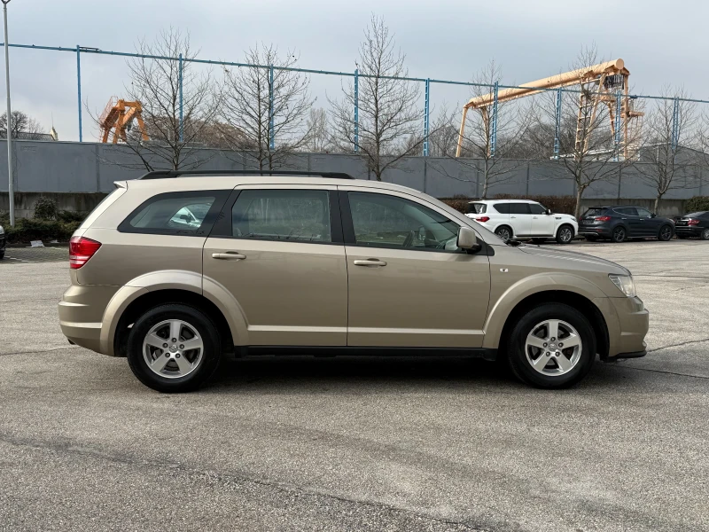 Dodge Journey, снимка 5 - Автомобили и джипове - 53390011