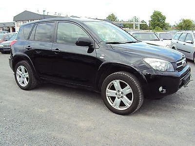 Toyota Rav4 2.0тди НА ЧАСТИ, снимка 2 - Автомобили и джипове - 20855184