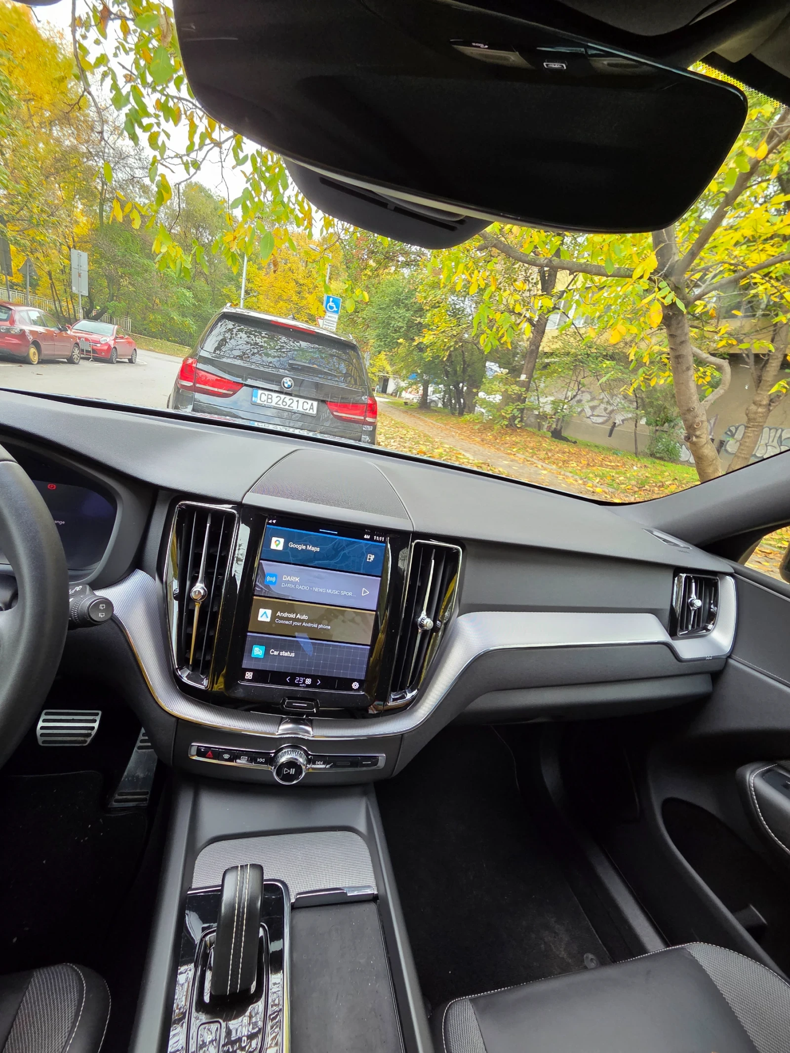 Volvo XC60 Recharge T6 R-Design - изображение 6