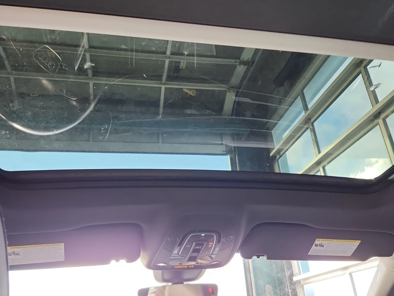 Audi Q7 * АВТО КРЕДИТ* ЦЕНА ДО БГ * СЕРВИЗНА ИСТОРИЯ *  - изображение 10