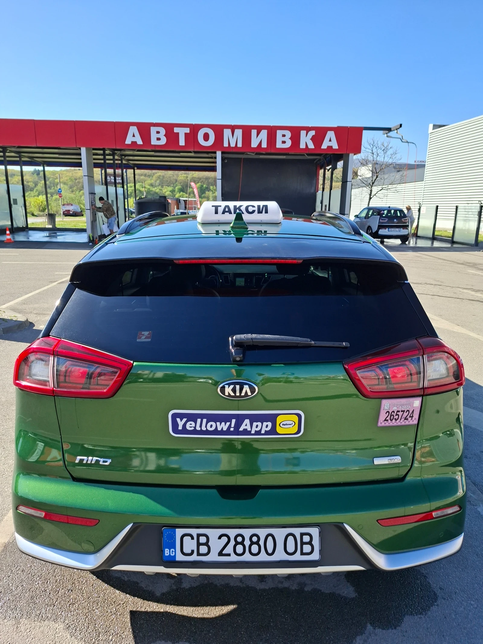 Kia Niro Hybrid , снимка 6 - Автомобили и джипове - 54385083
