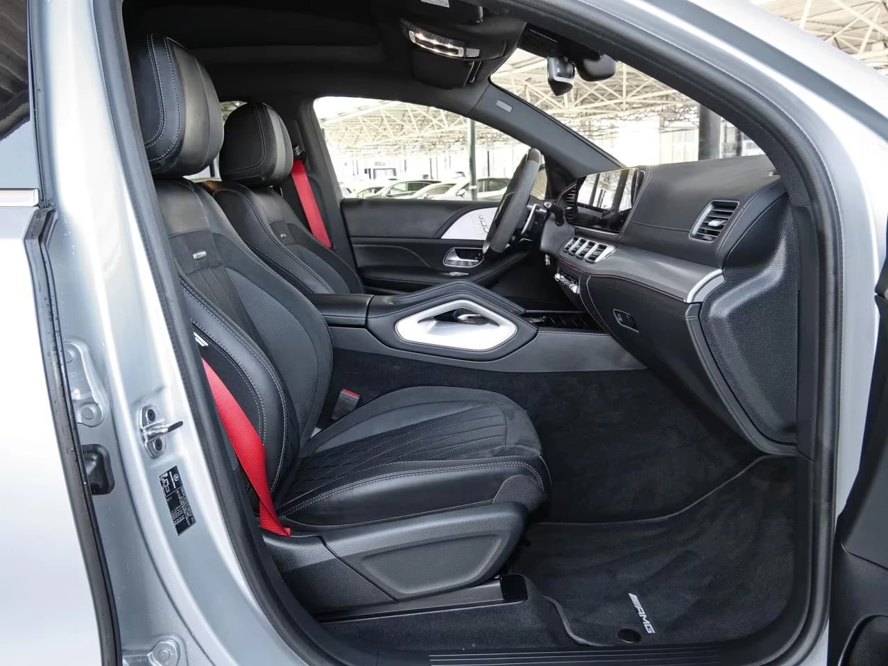 Mercedes-Benz GLE 63 S AMG Coupé / BURM / 360 / HEAD-UP / PANO / MULTIBE, снимка 13 - Автомобили и джипове - 54930840