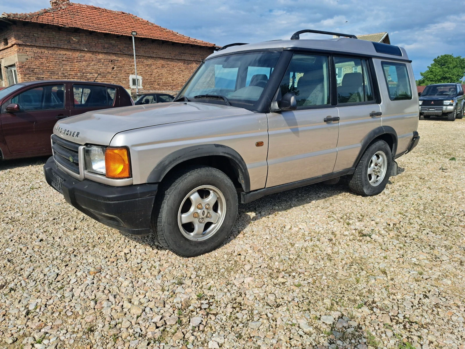 Land Rover Discovery 2.5tdi, снимка 4 - Автомобили и джипове - 54952403