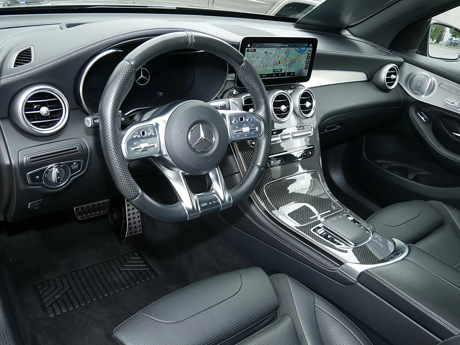 Mercedes-Benz GLC 63 AMG COUPE/476/DISTR/CARBON/360/BURM/360/HUD/548z, снимка 7 - Автомобили и джипове - 55185389